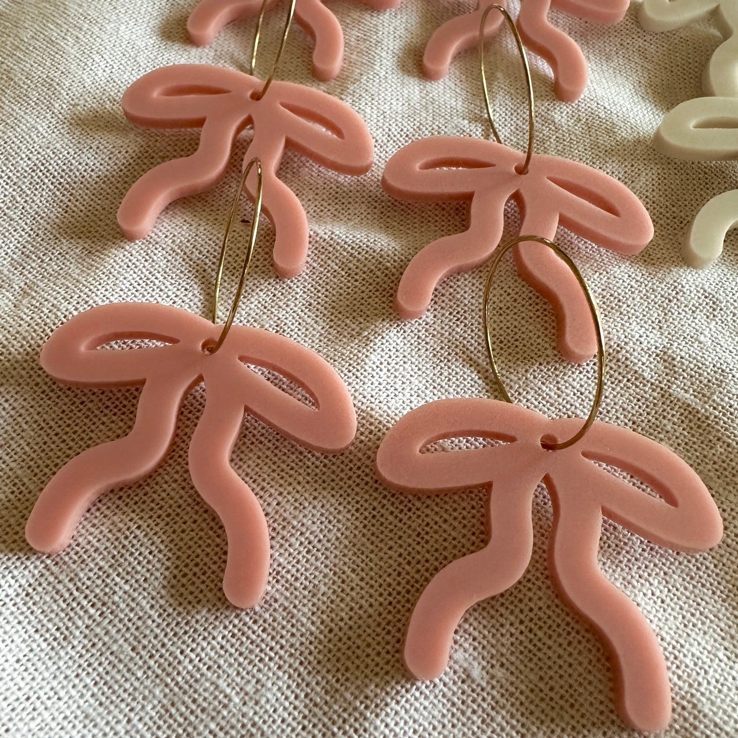 #33 BOWS | HOOPS | BLUSH