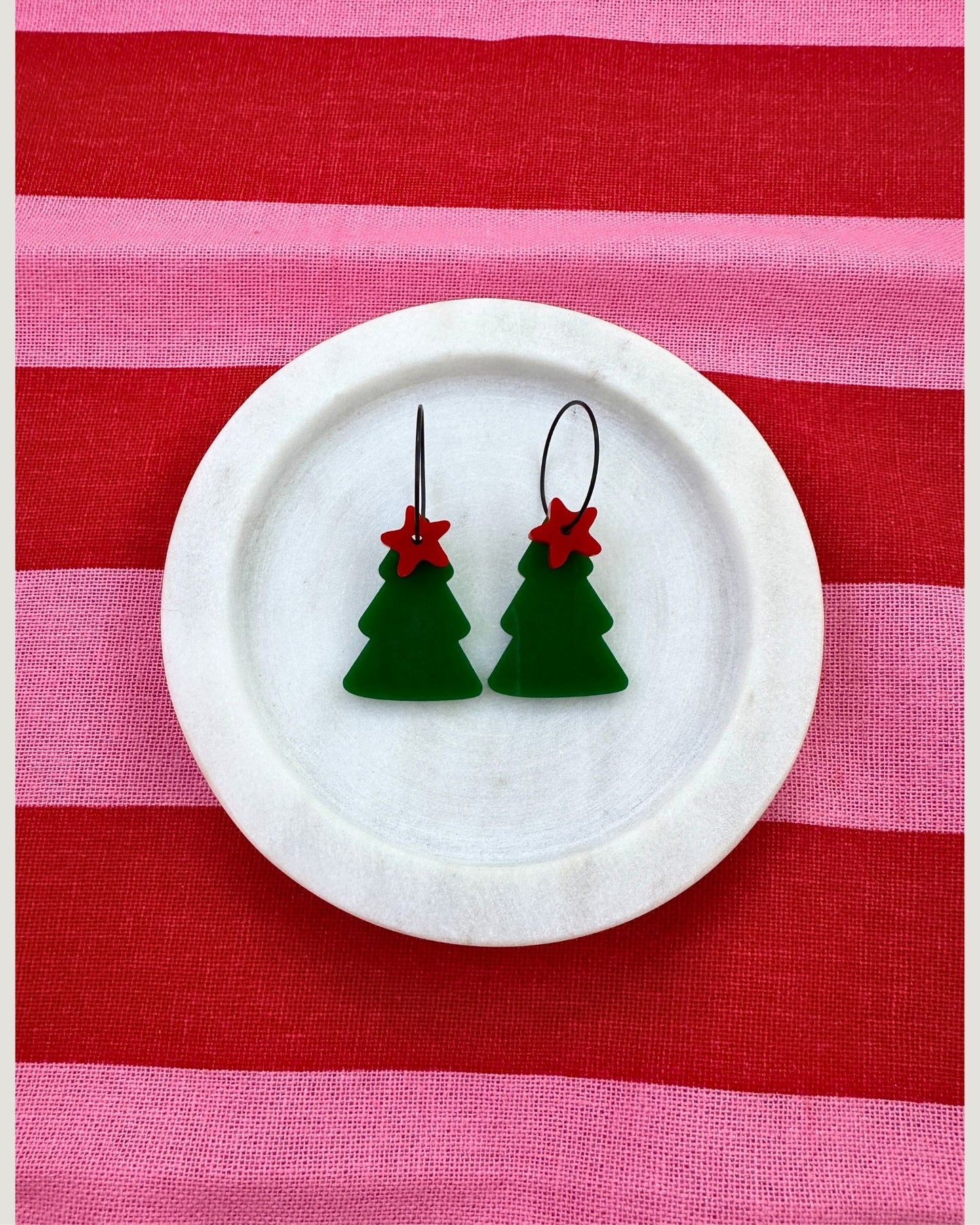 DECK THE GREEN TREES | RED STARS | CHRISTMAS COLLECTION