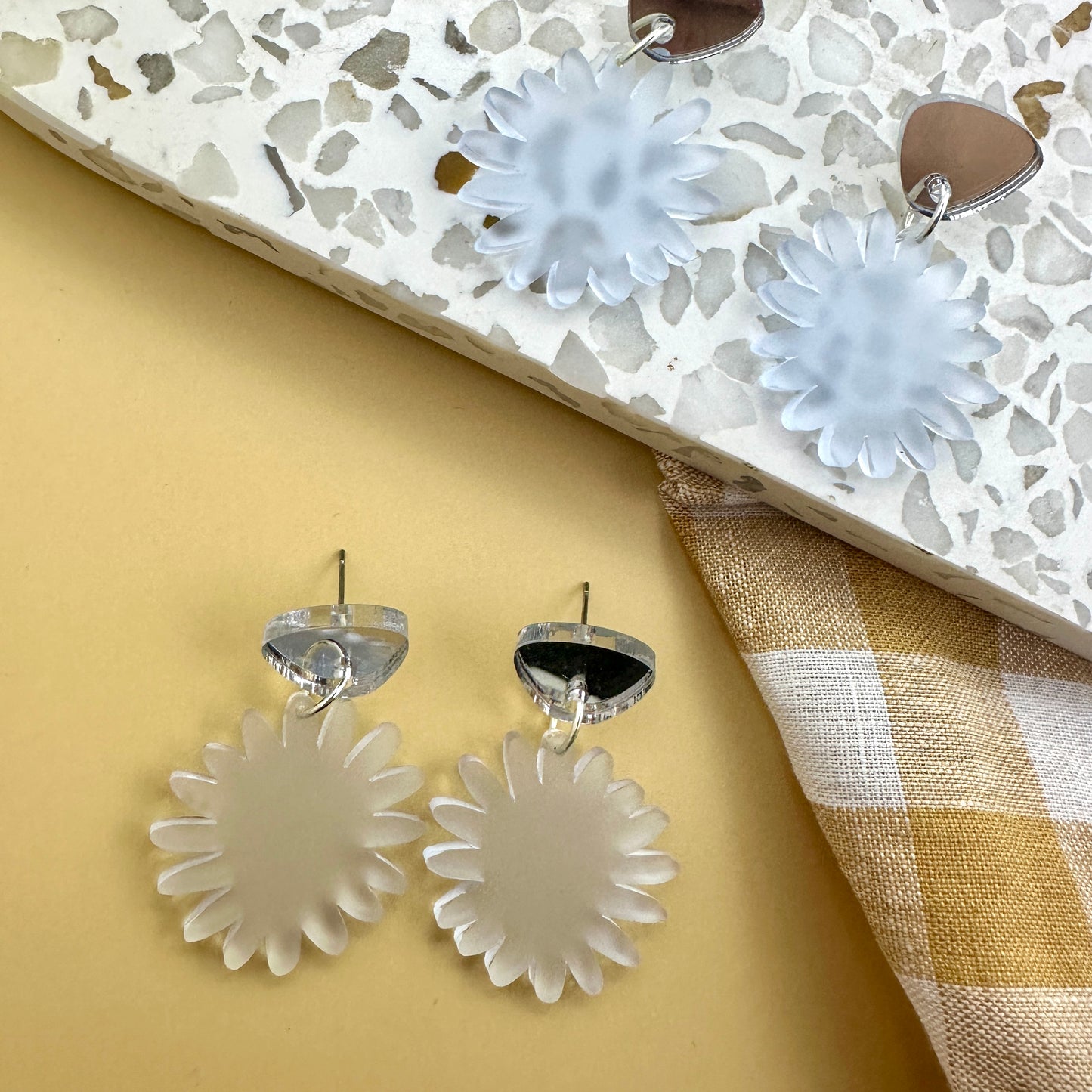 #24 ADA | WHITE | DANGLES