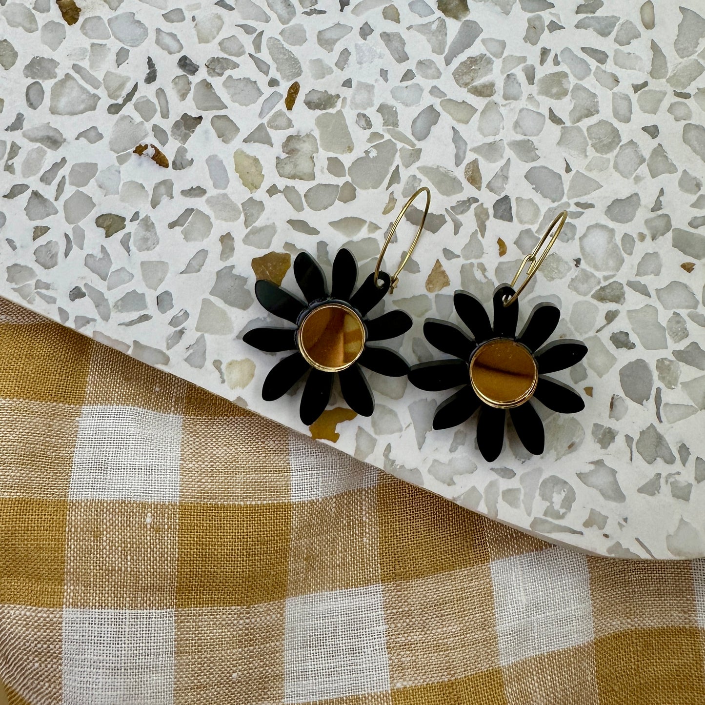 DAISY HOOPS | BLACK