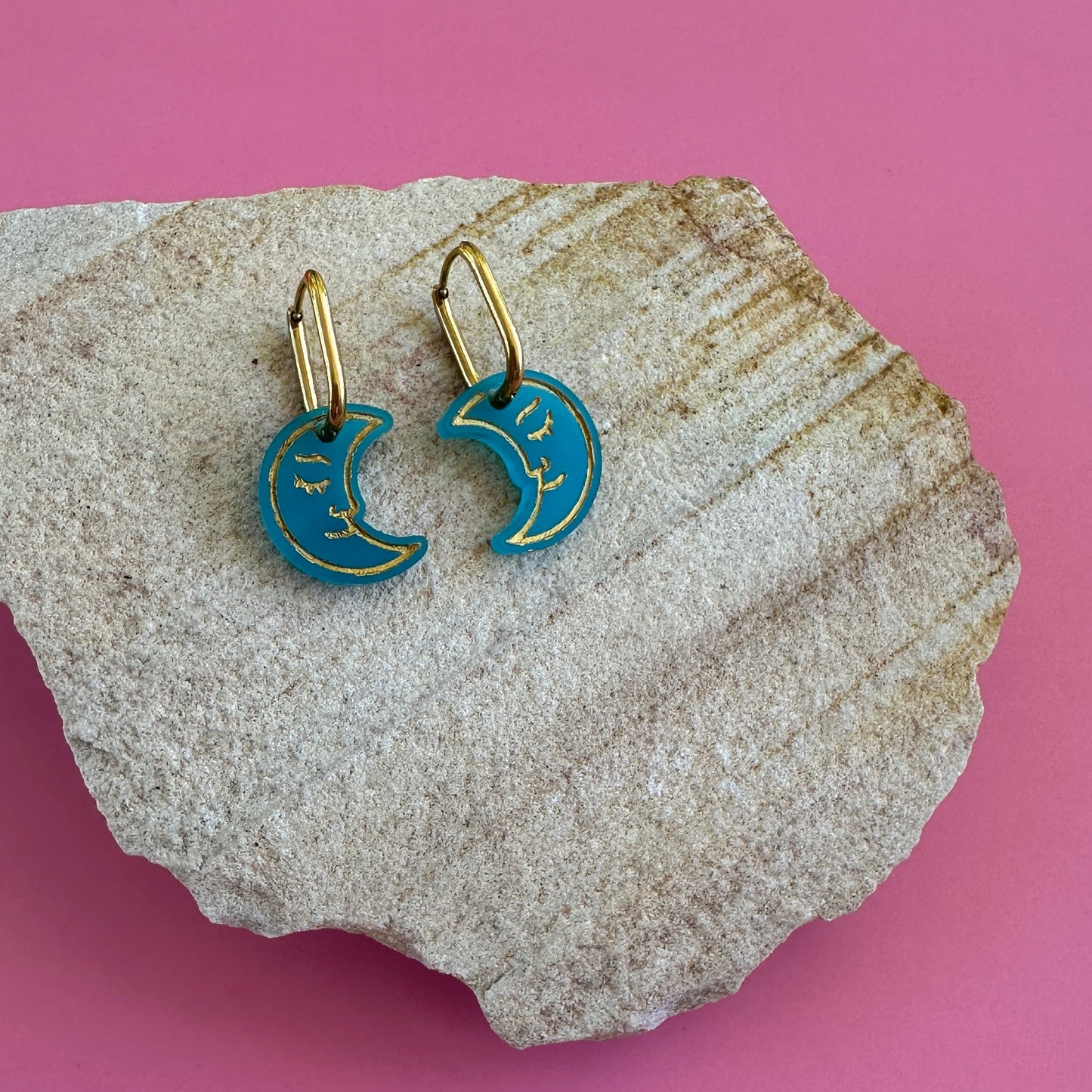LUNA | CHARM HOOPS
