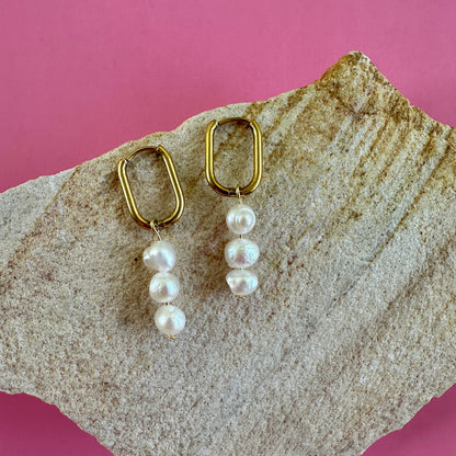 STACKED PEARLS | GOLD | HOOPS